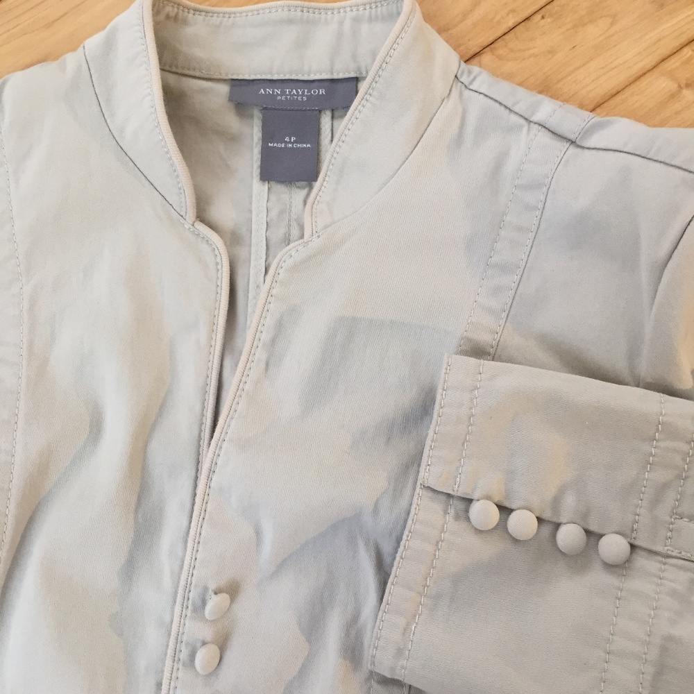 Ann Taylor petite baby button blazer 4P